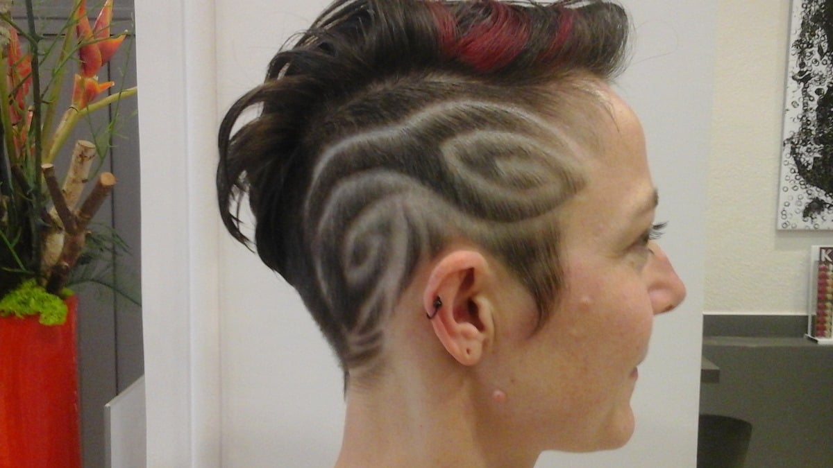 Coupe-femme-tribal