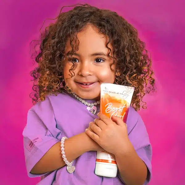 Routine-les-secrets-de-loly-cheveux-enfant-ondules-boucles